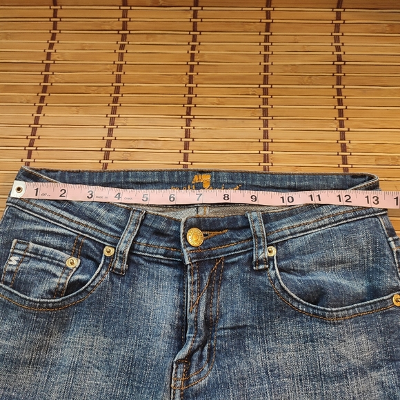 7 for all mankind size 26 flare legged jeans, 100% cotton. - Picture 7 of 9